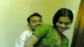 गर्म काली मिर्च पोर्न से बेहोश लड़की को धोखा दिया