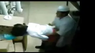 सुंदर लड़कियों ने एक भयानक blowjob पोर्न बनाया