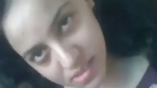 बस्टी ब्यूटी licks पुसी और बेकार है उसकी पॉर्न