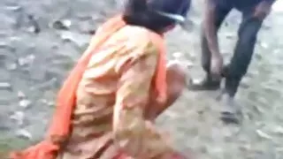 शावर पोर्न में एक आदमी द्वारा गड़बड़ दो खूबसूरत वालियां