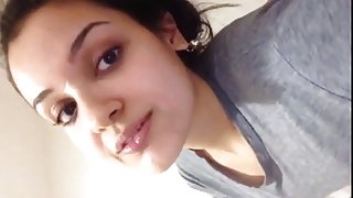 एक बार दौड़ने के बाद माँ वापस आईं और बेटे को झटके से देखा