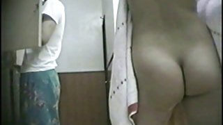 कुंवारी युवा श्यामला पोर्न से वंचित