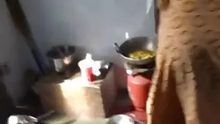 कमबख्त pikaper जंगल में उसके tachule पर प्रेमिका fucks