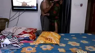 Buha रूसी युगल जमीन पर खड़ी अश्लील