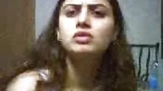 बड़े स्तन के साथ बेब खिलौना अश्लील के साथ हस्तमैथुन